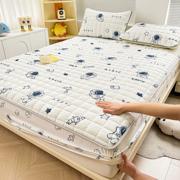 91家纺网 家纺一手货源 找家纺 卡派 2024新款大床水洗棉夹棉加厚床笠（印花系列） 太空人