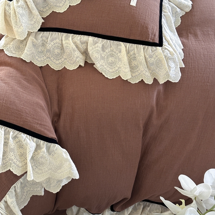 91家纺网 家纺一手货源 找家纺 （总）玛奇朵 2024新品法式复古重工刺绣蕾丝花边款色织双层纱-卡瑟琳