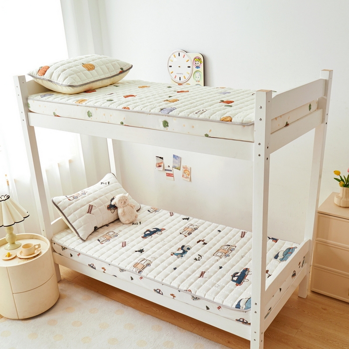 91家纺网 家纺一手货源 找家纺 卡派 2024新款单人床水洗棉夹棉加厚床笠（印花系列） 汽车总动员