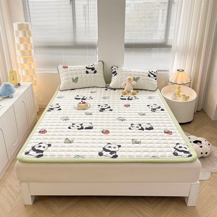 91家纺网 家纺一手货源 找家纺 卡派 2024新款大床水洗棉加厚夹棉防滑床褥子（印花系列） 熊猫