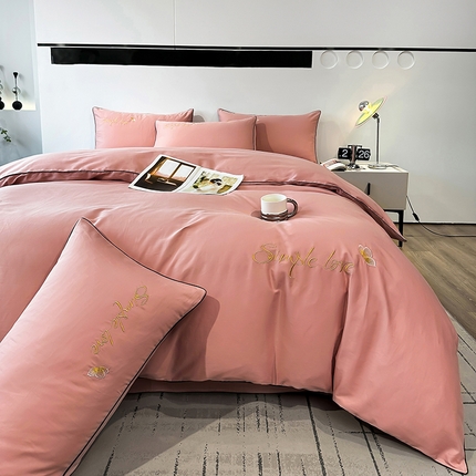 91家纺网 家纺一手货源 找家纺 （总）宇彬家纺 2024直播热款新款13374全棉母婴级麻绳滚边纯棉色刺绣四件套新疆长绒字母款轻奢床上用品