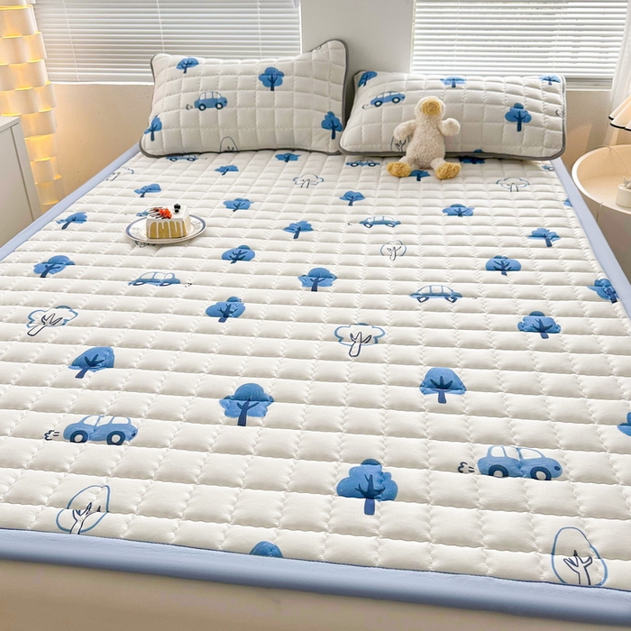 91家纺网 家纺一手货源 找家纺 卡派 2024新款大床水洗棉加厚夹棉防滑床褥子（印花系列） 密林