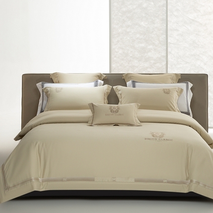 91家纺网 家纺一手货源 找家纺 （总）高大尚婚庆馆 2025新款长绒棉磨毛高端绣花四件套 玛莎