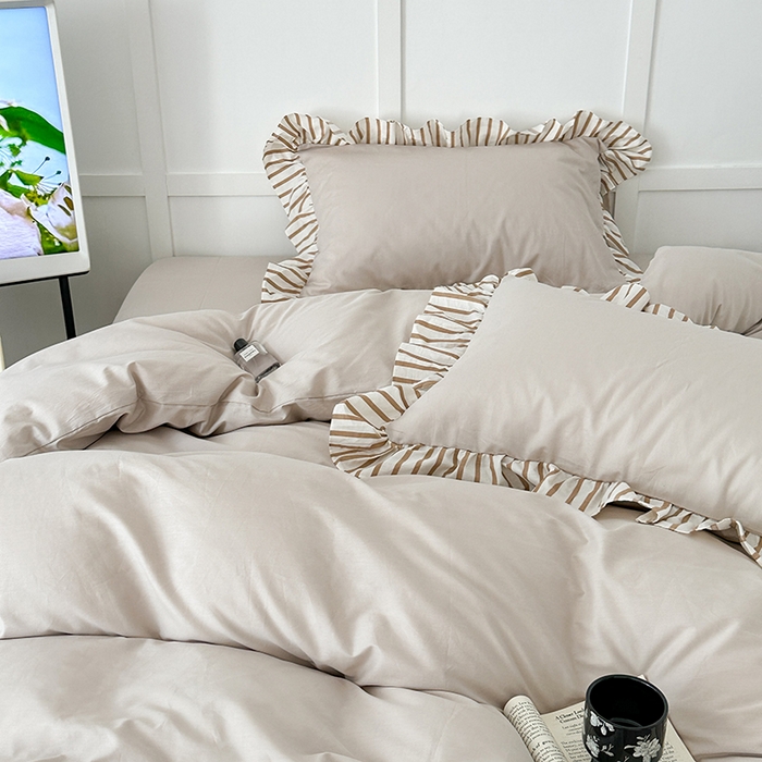 91家纺网 家纺一手货源 找家纺 昔可家纺 2024新款纯色亲肤条纹花边四件套 奶咖条