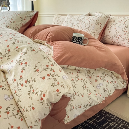 91家纺网 家纺一手货源 找家纺 仟网汇 2024新款花卉提花四件套系列 咕噜兔