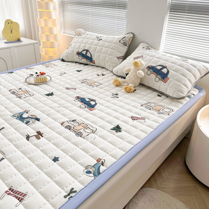 91家纺网 家纺一手货源 找家纺 卡派 2024新款大床水洗棉加厚夹棉防滑床褥子（印花系列） 汽车总动员