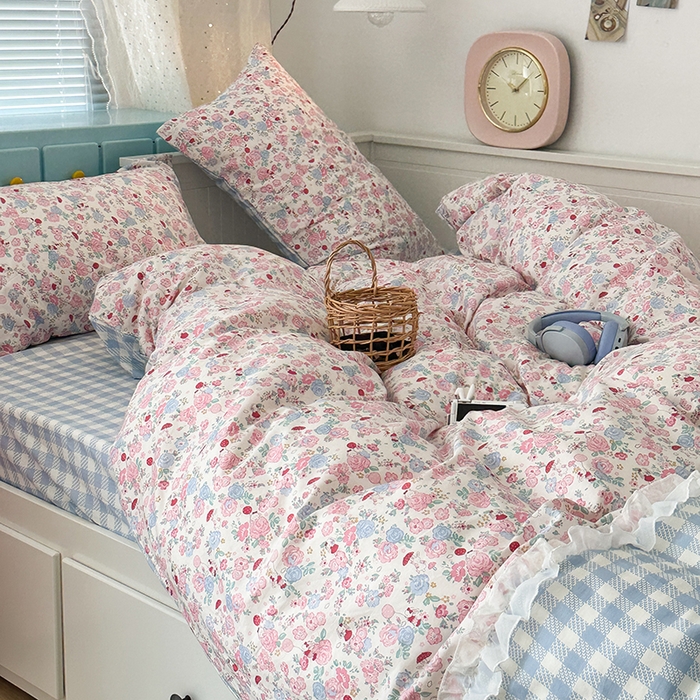 91家纺网 家纺一手货源 找家纺 昔可家纺 2024新款时尚拼接雪纺边全棉四件套 花园小兔