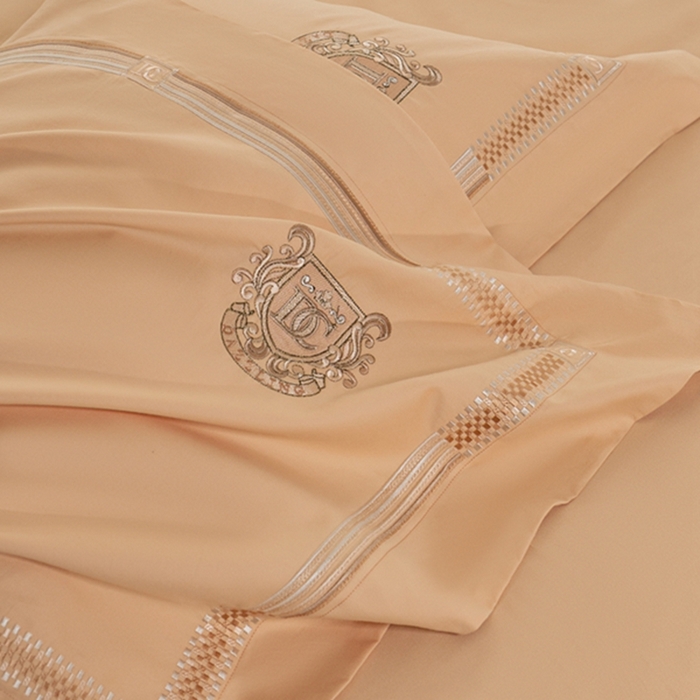 91家纺网 家纺一手货源 找家纺 高大尚婚庆馆 2025新款长绒棉磨毛高端绣花四件套 玛莎 南瓜橘