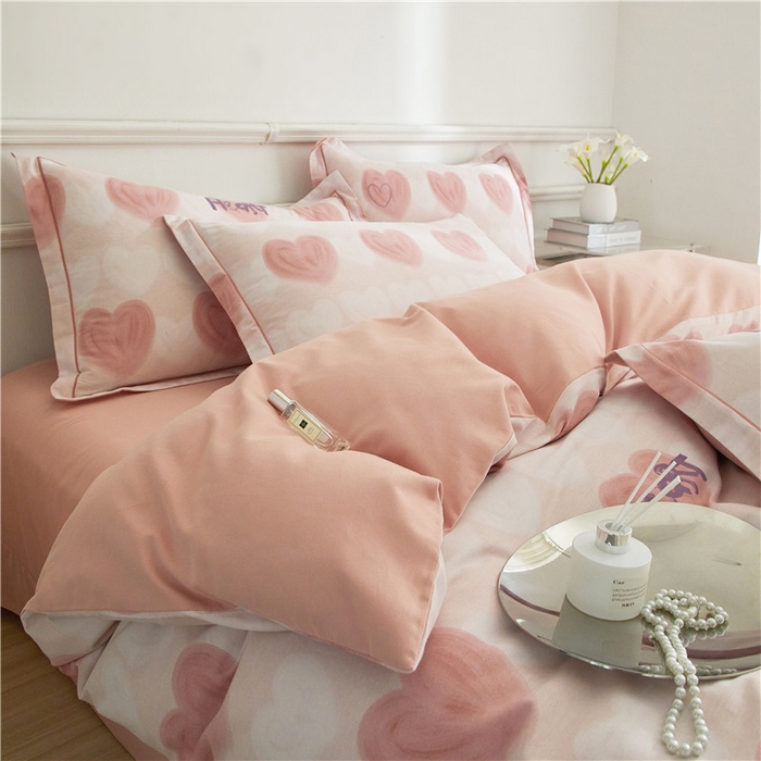 91家纺网 家纺一手货源 找家纺 沐白家居 2024新款全棉生态磨毛印花四件套系列 心心相印-粉