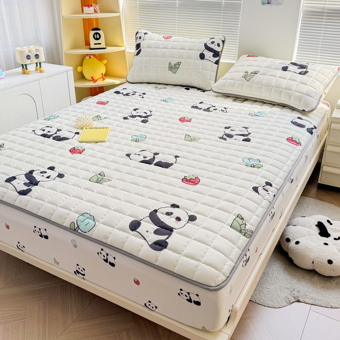 91家纺网 家纺一手货源 找家纺 卡派 2024新款大床水洗棉夹棉加厚床笠（印花系列） 熊猫