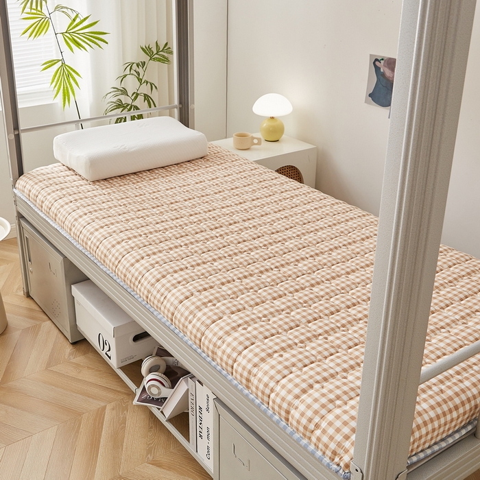 91家纺网 家纺一手货源 找家纺 卡派 2024新款单人床无印居家风藤席双面可用床垫 厚度约5cm 咖小格