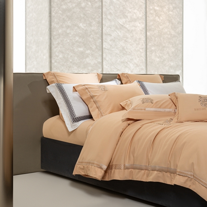 91家纺网 家纺一手货源 找家纺 高大尚婚庆馆 2025新款长绒棉磨毛高端绣花四件套 玛莎 南瓜橘