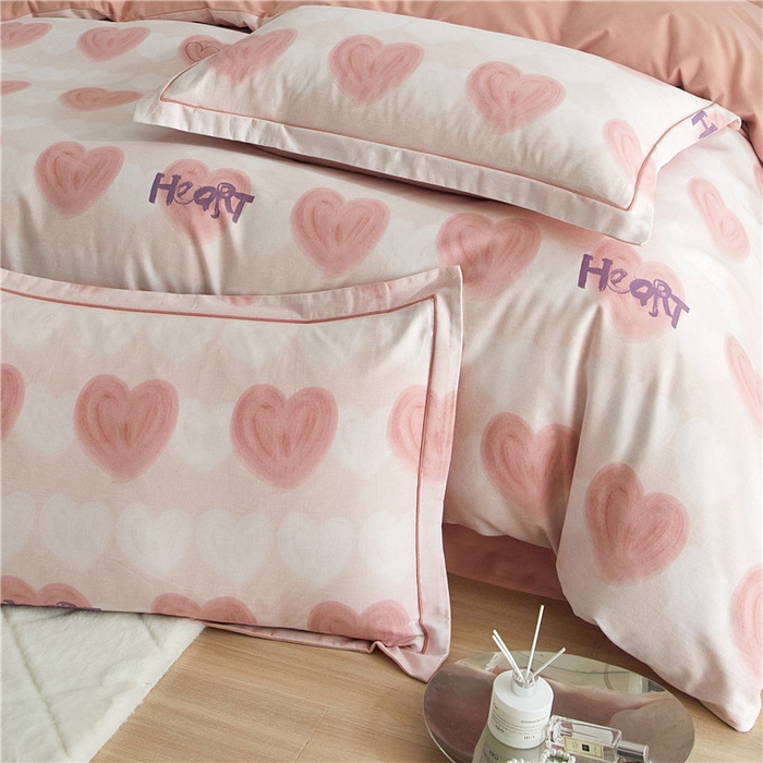 91家纺网 家纺一手货源 找家纺 沐白家居 2024新款全棉生态磨毛印花四件套系列 心心相印-粉