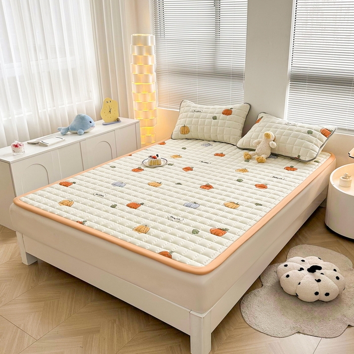 91家纺网 家纺一手货源 找家纺 卡派 2024新款大床水洗棉加厚夹棉防滑床褥子（印花系列） 南瓜