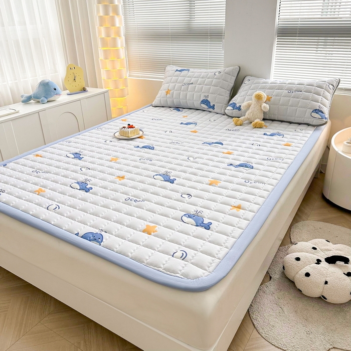 91家纺网 家纺一手货源 找家纺 卡派 2024新款大床水洗棉加厚夹棉防滑床褥子（印花系列） 小海豚