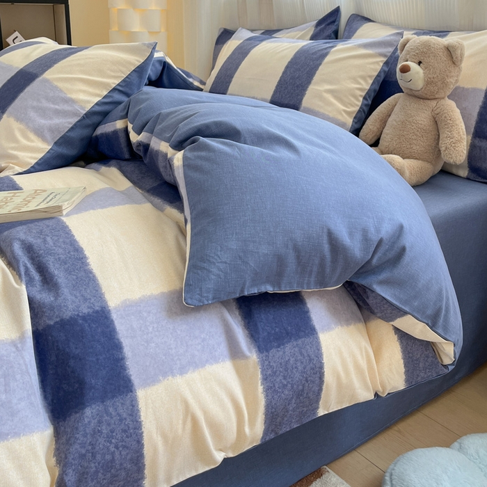 91家纺网 家纺一手货源 找家纺 雅居纺 2024新款全棉印花四件套 复古格子蓝