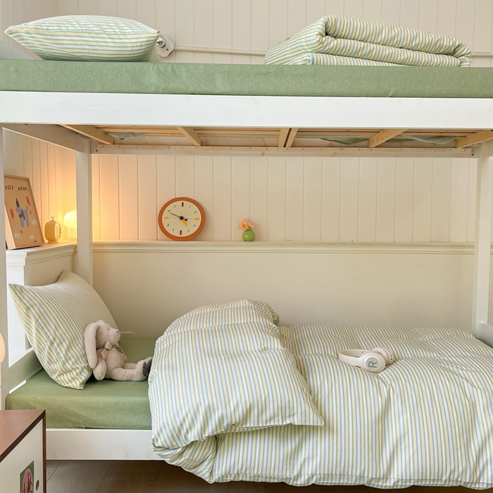 91家纺网 家纺一手货源 找家纺 雅居纺 2024新款全棉印花学生季套件 北欧细条