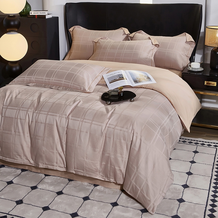 91家纺网 家纺一手货源 找家纺 雲归梦 2024新款全棉提花活性高支密轻奢四件套 大方格-浅咖