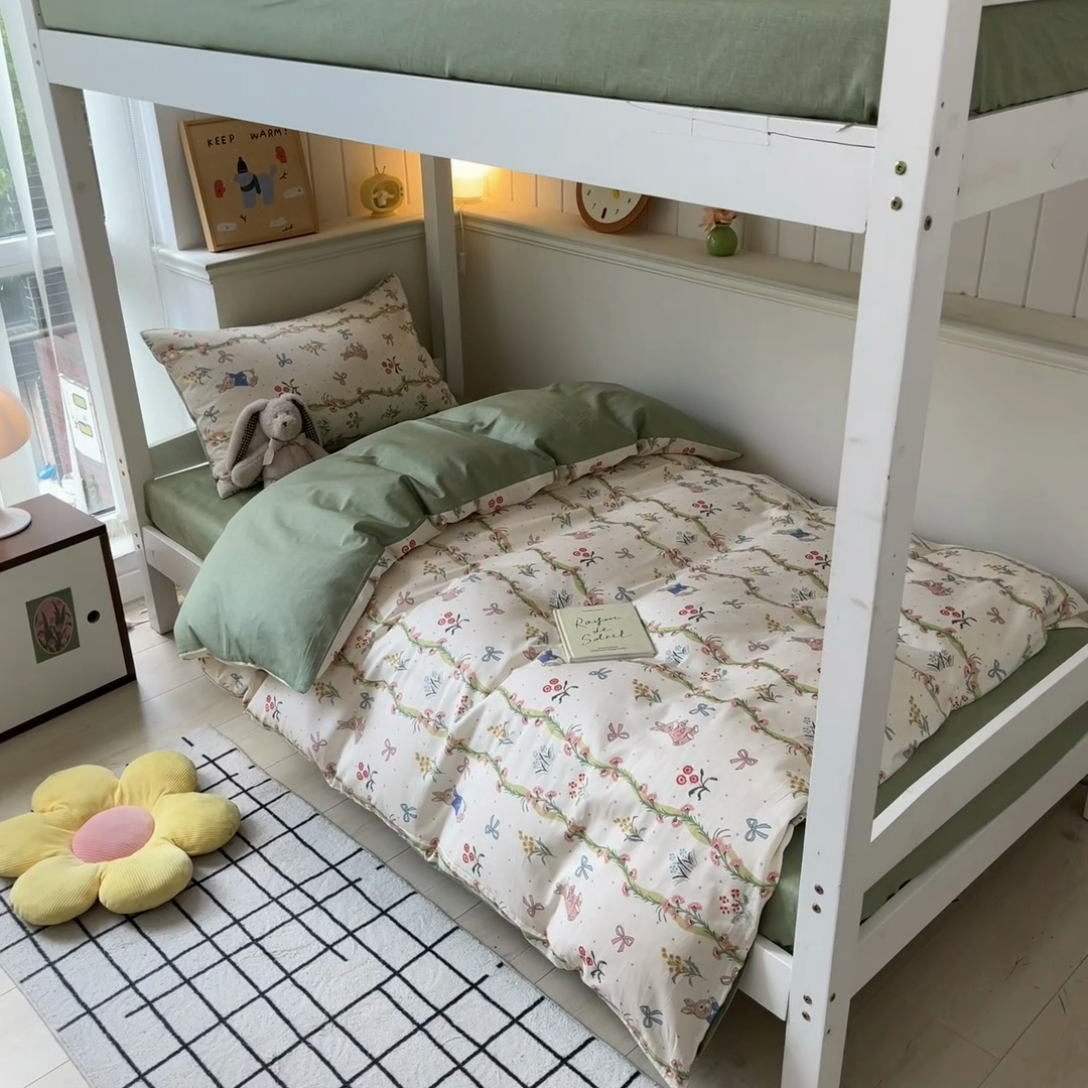 91家纺网 家纺一手货源 找家纺 雅居纺 2024新款全棉印花学生季套件 花园秘境