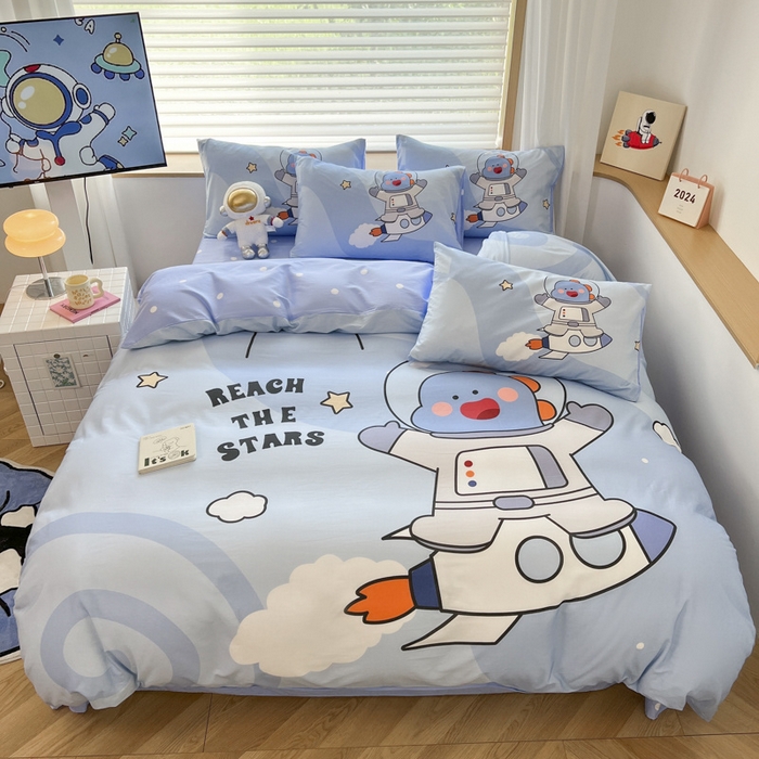91家纺网 家纺一手货源 找家纺 孩子王 2025新款亲肤活性大版纯棉专版太空人卡通学生儿童宿舍四件套系列 太空恐龙