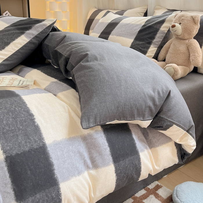 91家纺网 家纺一手货源 找家纺 雅居纺 2024新款全棉印花四件套 复古格子灰