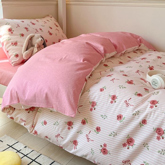 91家纺网 家纺一手货源 找家纺 雅居纺 2024新款全棉印花学生季套件 粉色浪漫