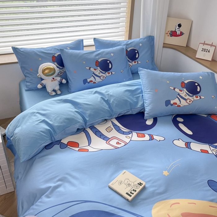91家纺网 家纺一手货源 找家纺 孩子王 2025新款亲肤活性大版纯棉专版太空人卡通学生儿童宿舍四件套系列 遨游太空
