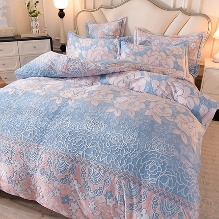 91家纺网 家纺一手货源 找家纺 （总）磨毛世家家纺 2025高克重防静电水晶绒雕花绒宝宝绒印花单品被套