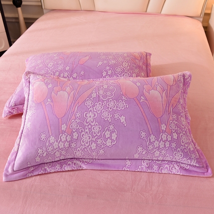 91家纺网 家纺一手货源 找家纺 （总）磨毛世家家纺 2025高克重防静电水晶绒雕花绒宝宝绒印花单品枕套