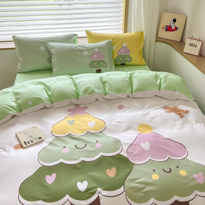 91家纺网 家纺一手货源 找家纺 孩子王 2025新款亲肤活性大版纯棉专版太空人卡通学生儿童宿舍四件套系列 发财树