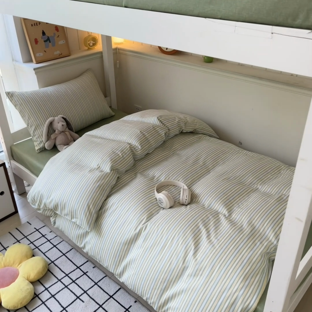 91家纺网 家纺一手货源 找家纺 雅居纺 2024新款全棉印花学生季套件 北欧细条