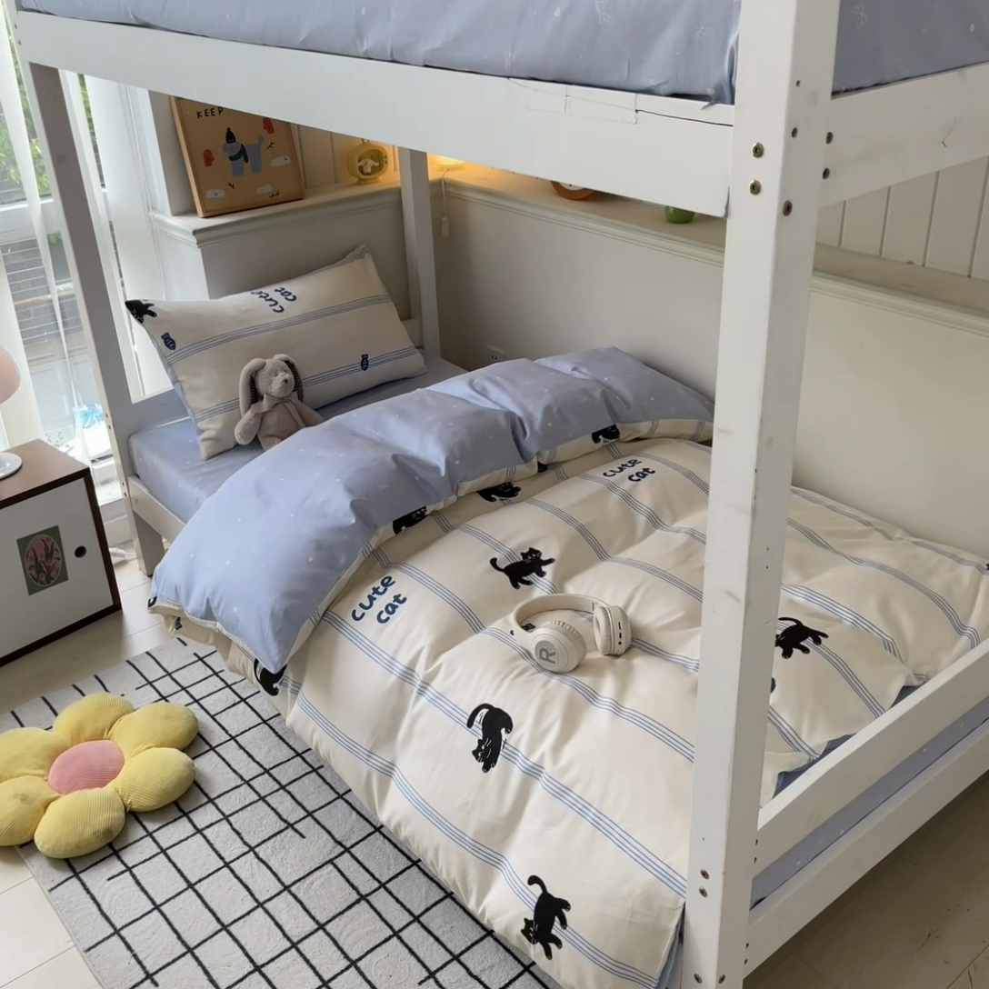 91家纺网 家纺一手货源 找家纺 雅居纺 2024新款全棉印花学生季套件 可爱小猫