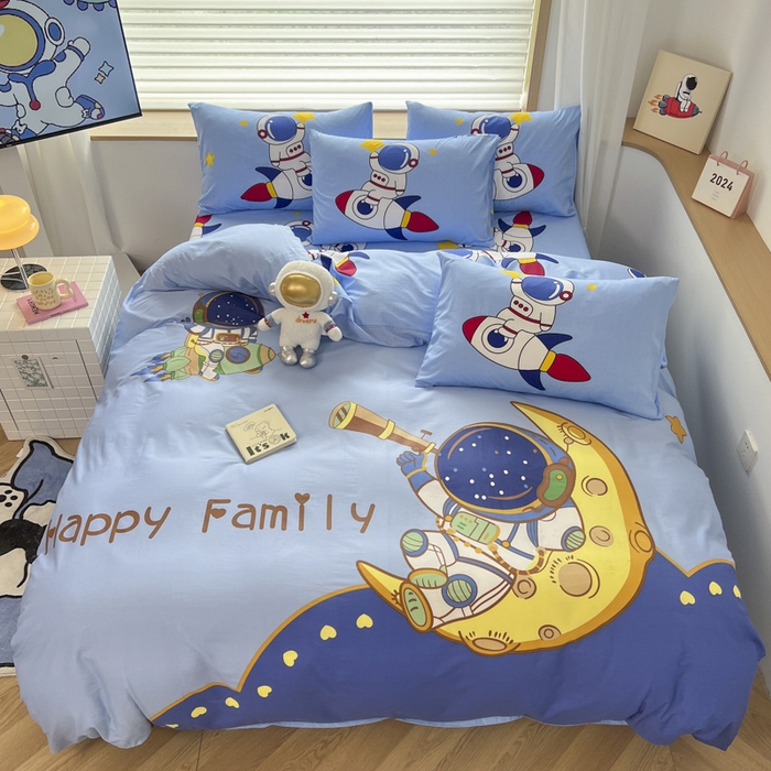 91家纺网 家纺一手货源 找家纺 孩子王 2025新款亲肤活性大版纯棉专版太空人卡通学生儿童宿舍四件套系列 流浪月球