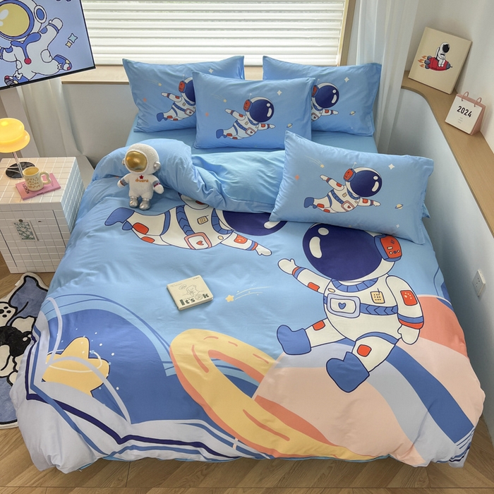 91家纺网 家纺一手货源 找家纺 孩子王 2025新款亲肤活性大版纯棉专版太空人卡通学生儿童宿舍四件套系列 遨游太空