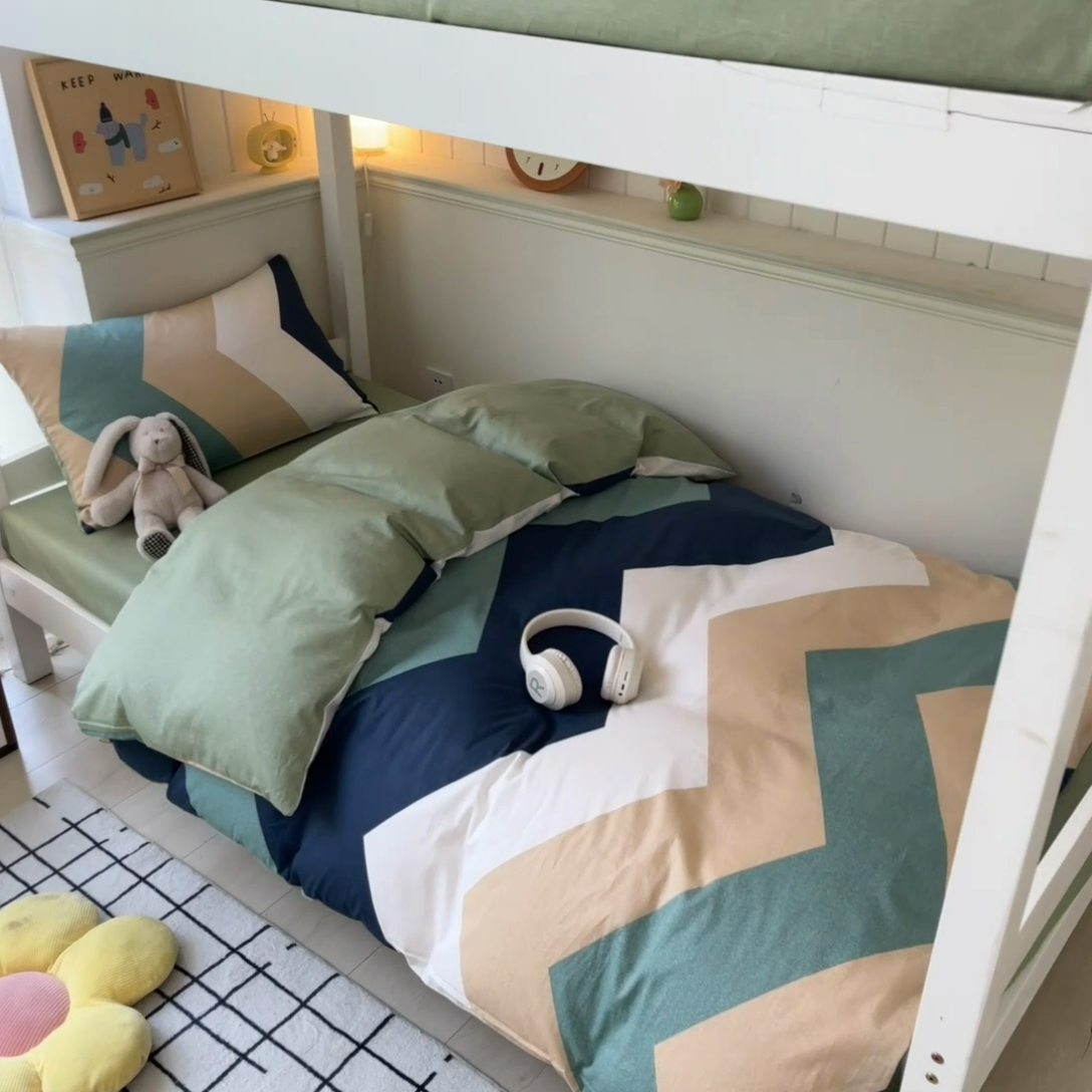 91家纺网 家纺一手货源 找家纺 雅居纺 2024新款全棉印花学生季套件 波浪世界