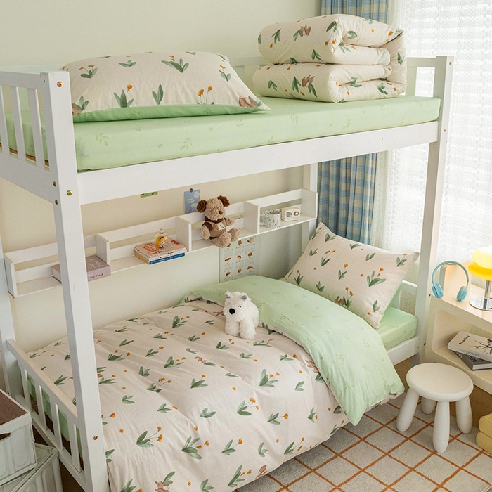 91家纺网 家纺一手货源 找家纺 倾慕家纺 2024新款清新风纯棉印花学生套件系列 晴空日记