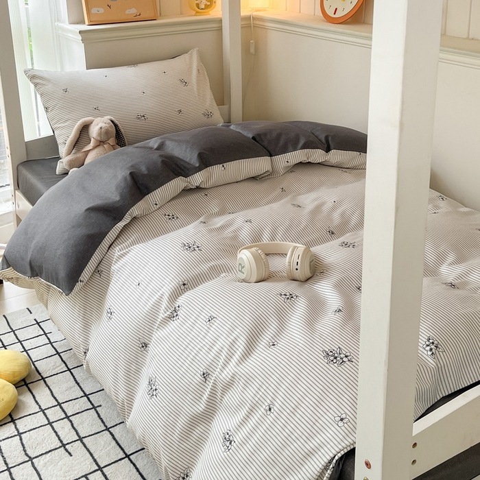 91家纺网 家纺一手货源 找家纺 雅居纺 2024新款全棉印花学生季套件 炫染小花