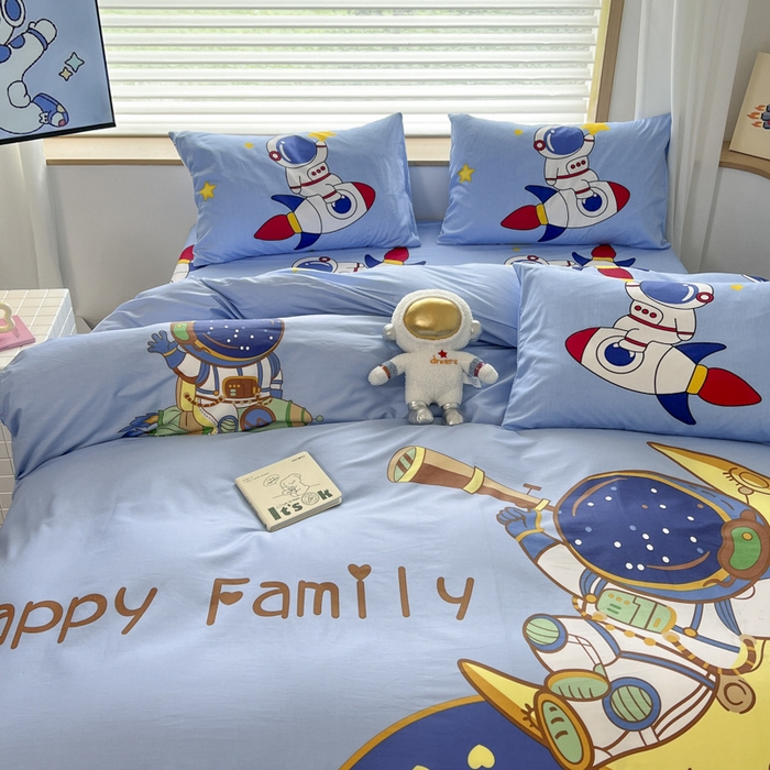 91家纺网 家纺一手货源 找家纺 孩子王 2025新款亲肤活性大版纯棉专版太空人卡通学生儿童宿舍四件套系列 流浪月球