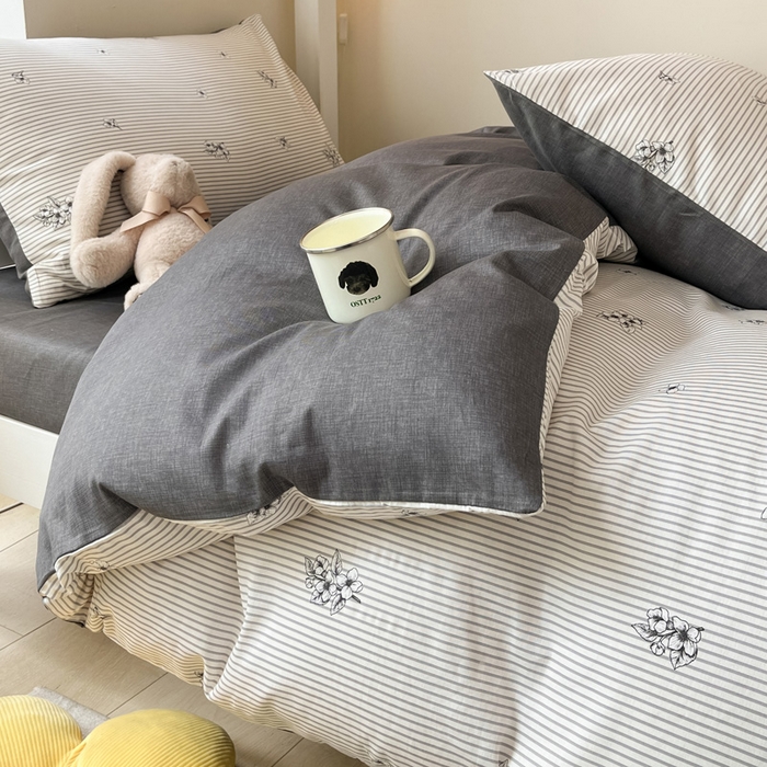 91家纺网 家纺一手货源 找家纺 雅居纺 2024新款全棉印花学生季套件 炫染小花