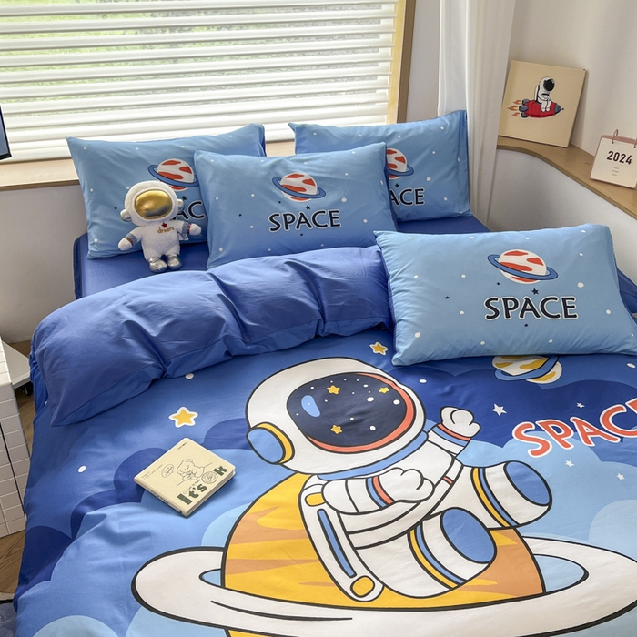 91家纺网 家纺一手货源 找家纺 孩子王 2025新款亲肤活性大版纯棉专版太空人卡通学生儿童宿舍四件套系列 太空旅行