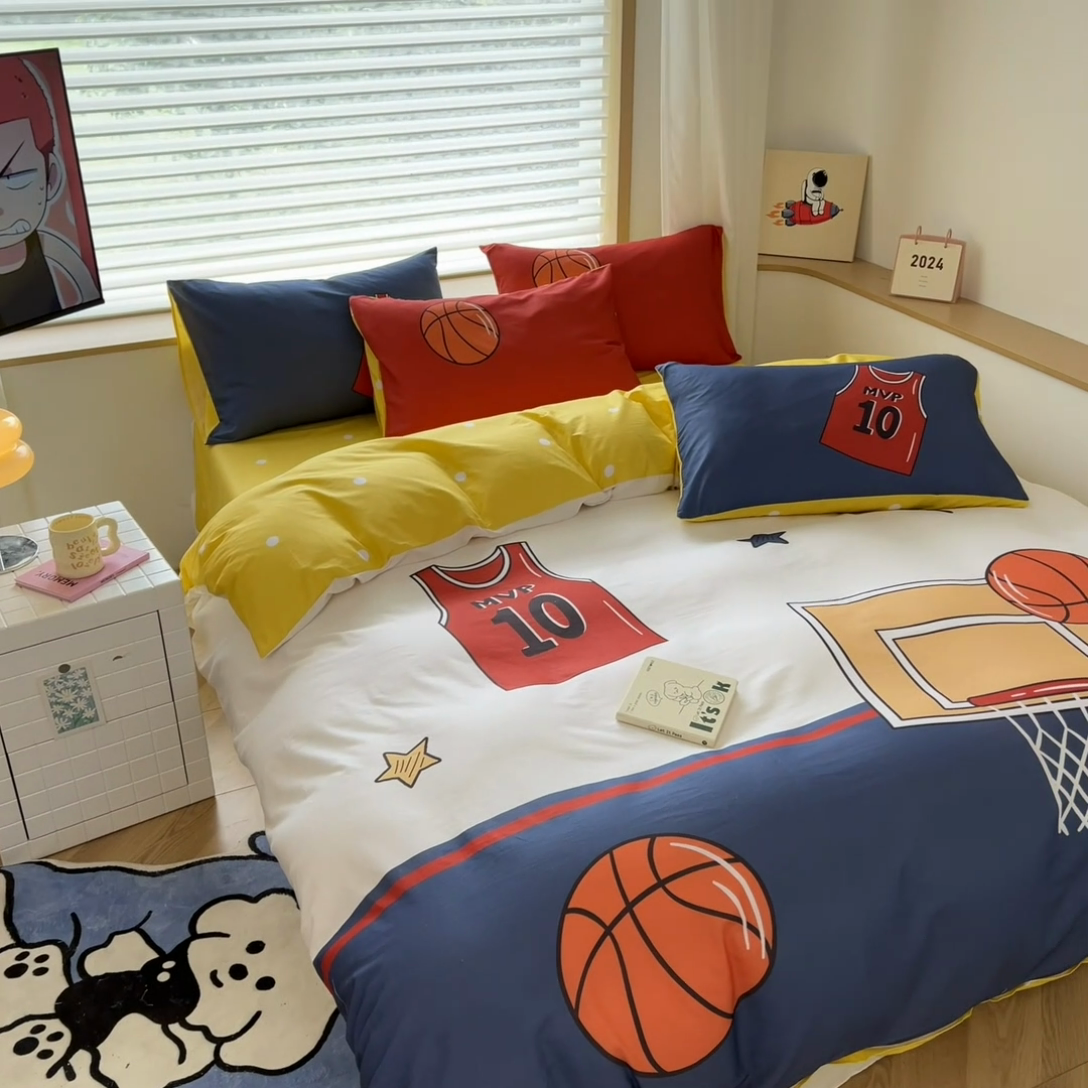 91家纺网 家纺一手货源 找家纺 孩子王 2025新款亲肤活性大版纯棉专版太空人卡通学生儿童宿舍四件套系列 灌篮少年