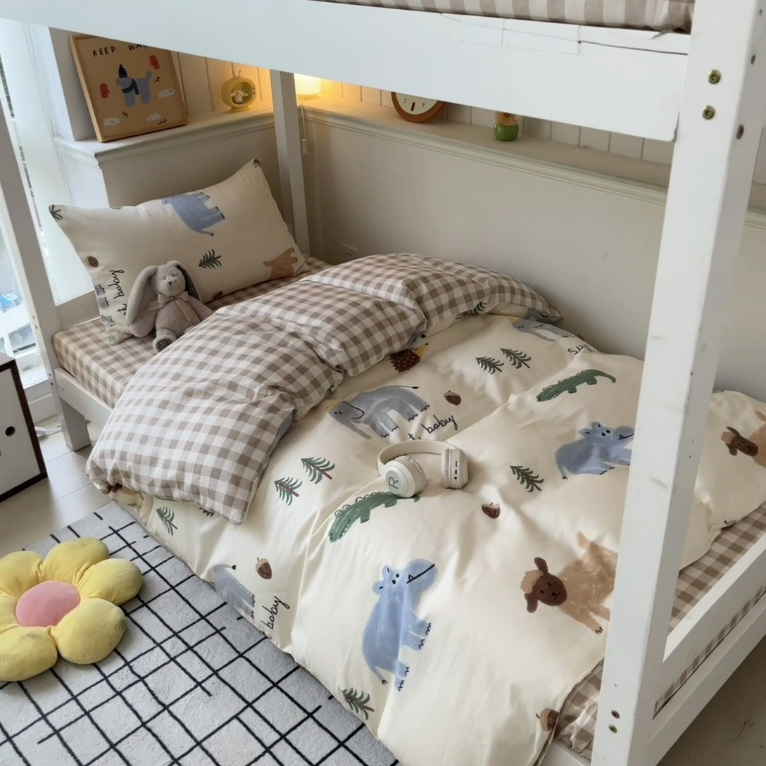 91家纺网 家纺一手货源 找家纺 雅居纺 2024新款全棉印花学生季套件 动物世界