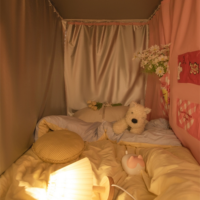 91家纺网 家纺一手货源 找家纺 卓尔居 2025新款学生遮光床帘涂层花边卡通系列 冰激凌小熊