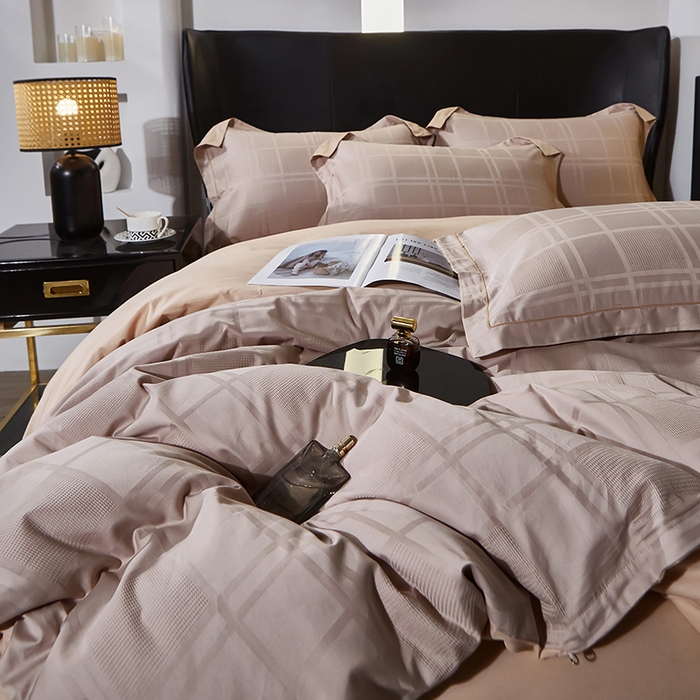 91家纺网 家纺一手货源 找家纺 雲归梦 2024新款全棉提花活性高支密轻奢四件套 大方格-浅咖