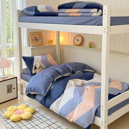 91家纺网 家纺一手货源 找家纺 雅居纺 2024新款全棉印花学生季套件 时尚潮流