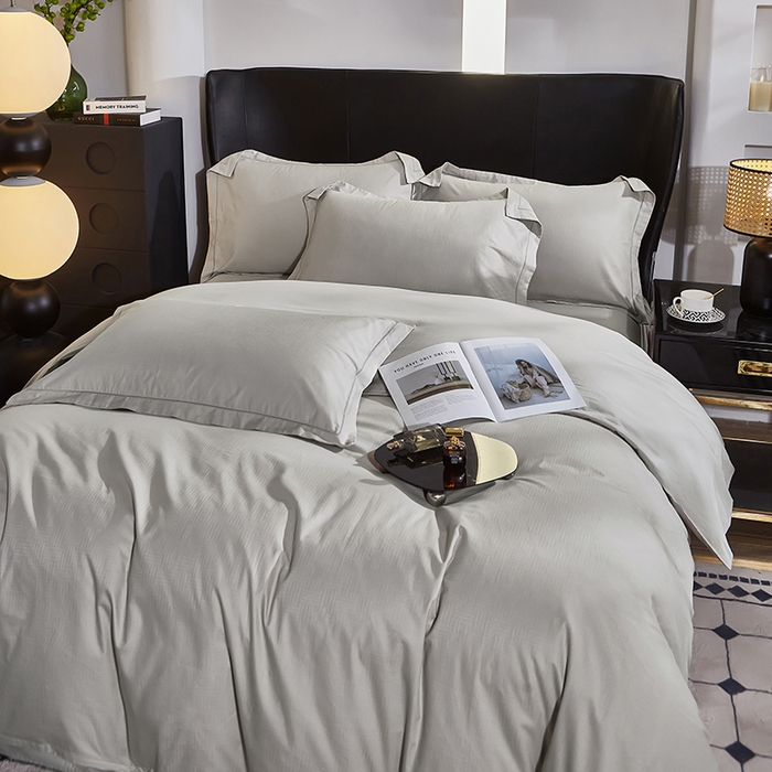 91家纺网 家纺一手货源 找家纺 雲归梦 2024新款全棉提花活性高支密轻奢四件套 细条纹-浅灰