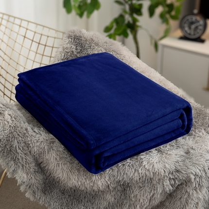 棉荨纺 2024新款法兰绒纯色毛毯珊瑚绒双面礼品毛毯200克 藏青色