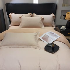 91家纺网 家纺一手货源 找家纺 雲归梦 2024新款全棉提花活性高支密轻奢四件套 曲线格-香槟金