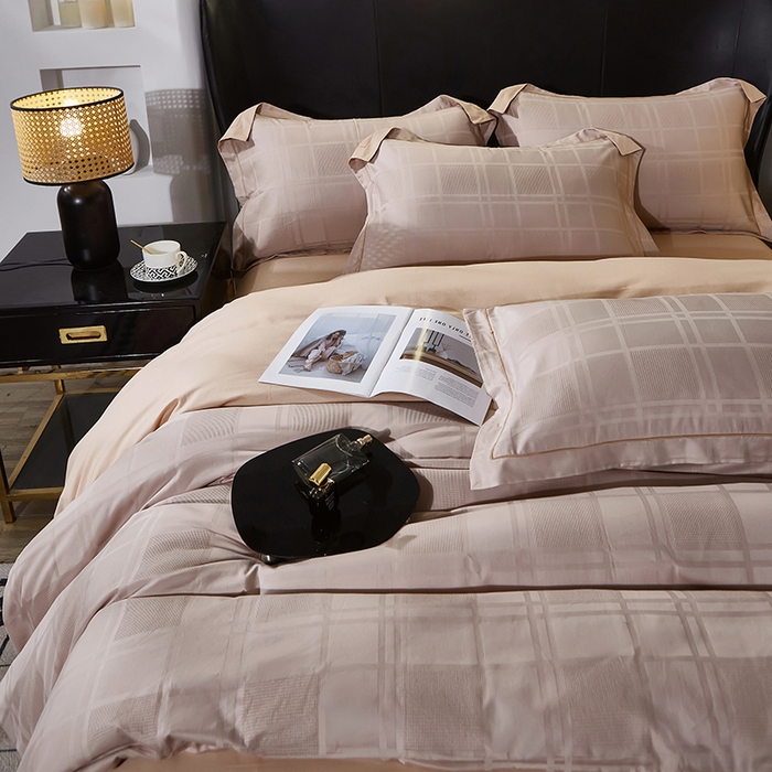 91家纺网 家纺一手货源 找家纺 雲归梦 2024新款全棉提花活性高支密轻奢四件套 大方格-浅咖