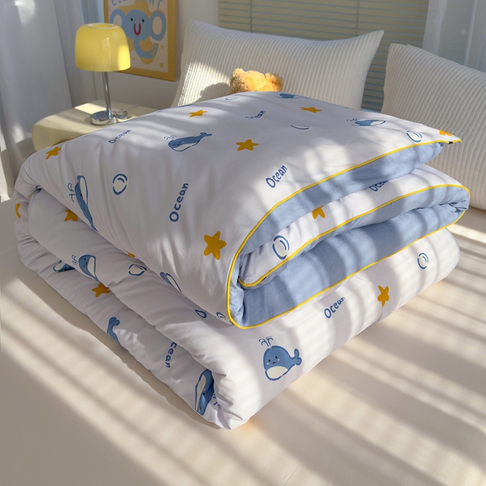 91家纺网 家纺一手货源 找家纺 卡派 2024新款亲肤水洗棉印花春秋被 小海豚